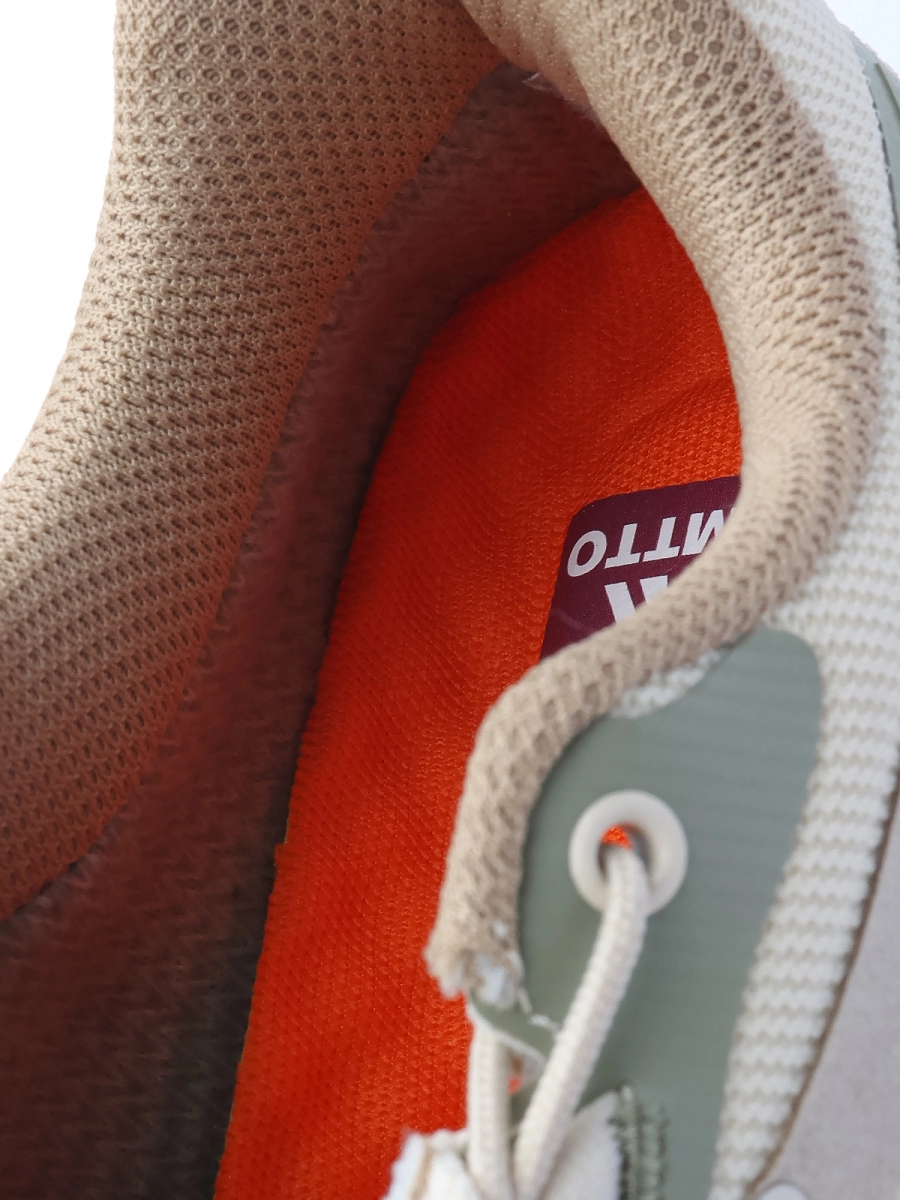 Humtto / Кроссовки с термоподкладом