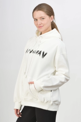 020395963730qlccvdyq1694476800-10