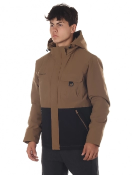 (03mayqwyrn20250825-19.jpg)