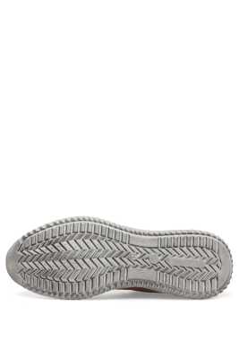 Тофа / Кроссовки