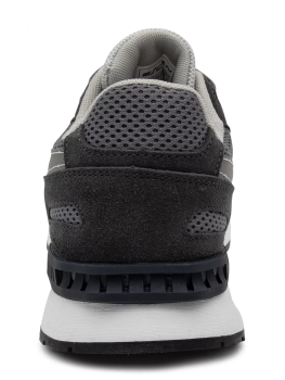 Escan / Кроссовки