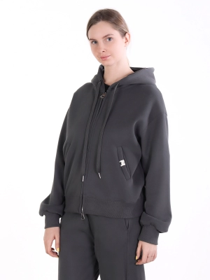 (040089005425podvdilq1749742749-6.jpg)