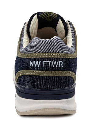 Тофа / Кроссовки