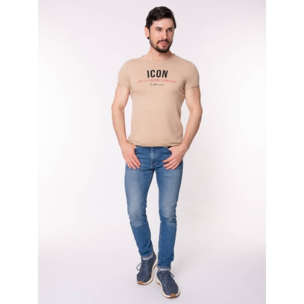 Chic and Charisma / Футболка 00326