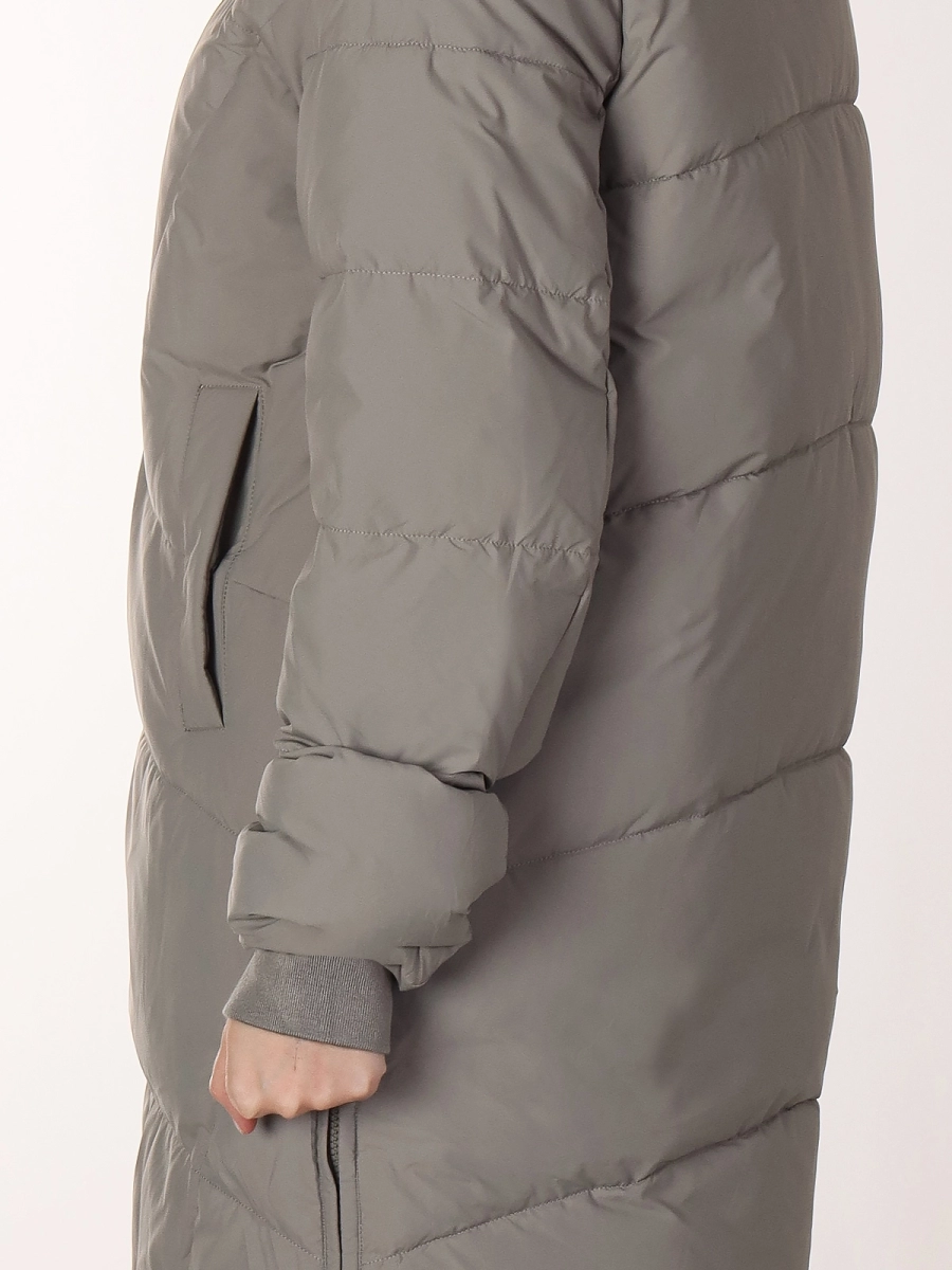 Lora Duvetti / Пальто утепленное