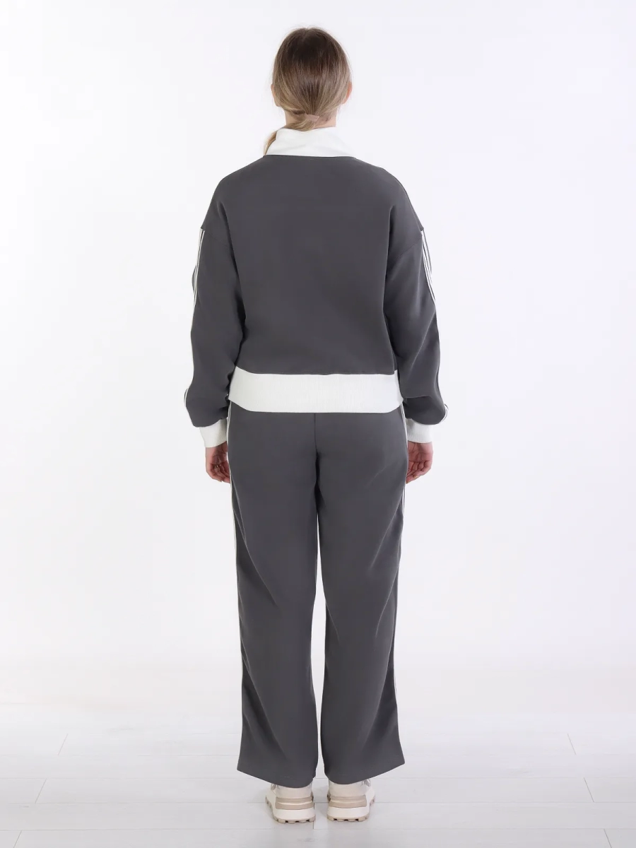 Айли / Спортивный костюм