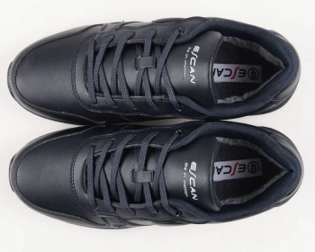 Escan / Кроссовки