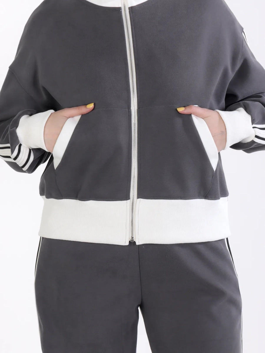 Айли / Спортивный костюм