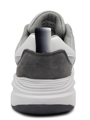 Escan / Кроссовки