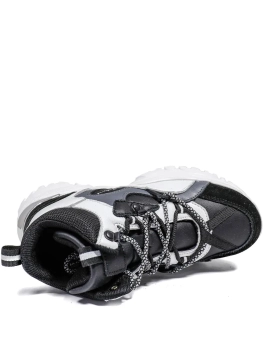 Тофа / Кроссовки