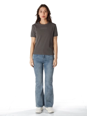 (021536830605nkgglulu1749051976-31.jpg)