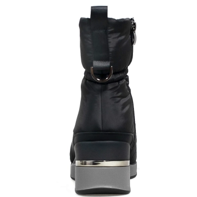 M25 / Ботинки