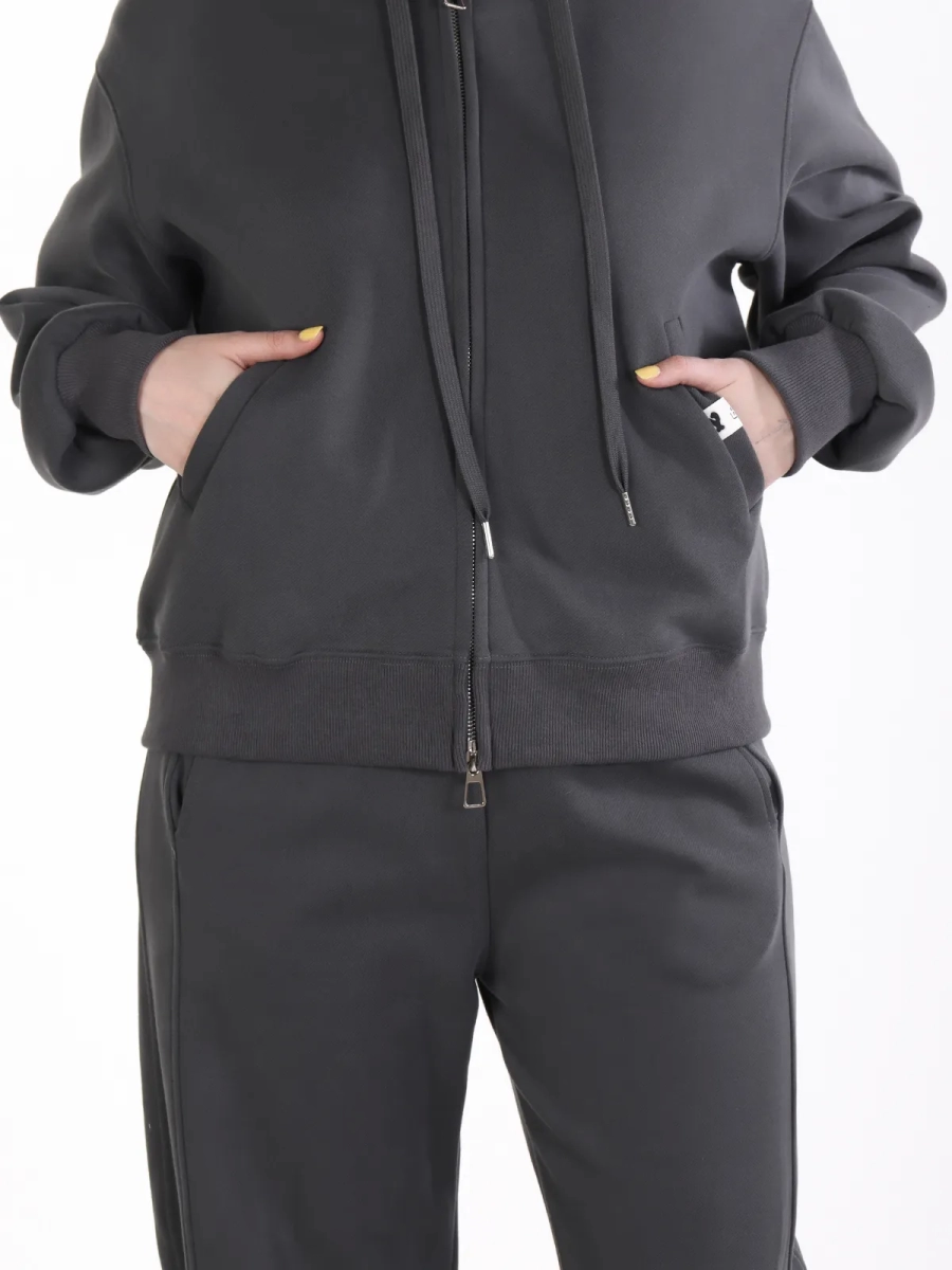 Айли / Спортивный костюм