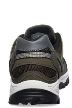 Escan / Кроссовки