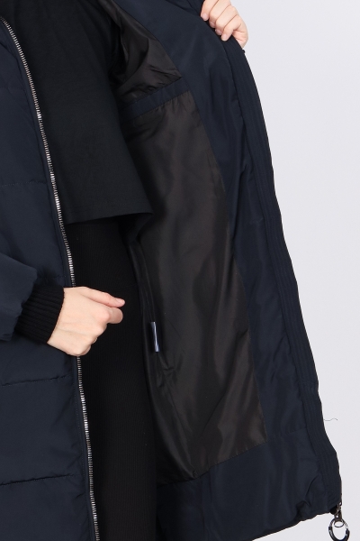 Chic and Charisma / Куртка M18258