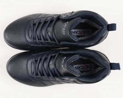 Escan / Кроссовки