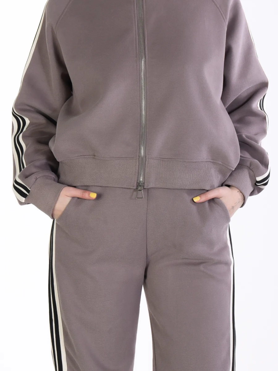 Айли / Спортивный костюм Айли / Спортивный костюм