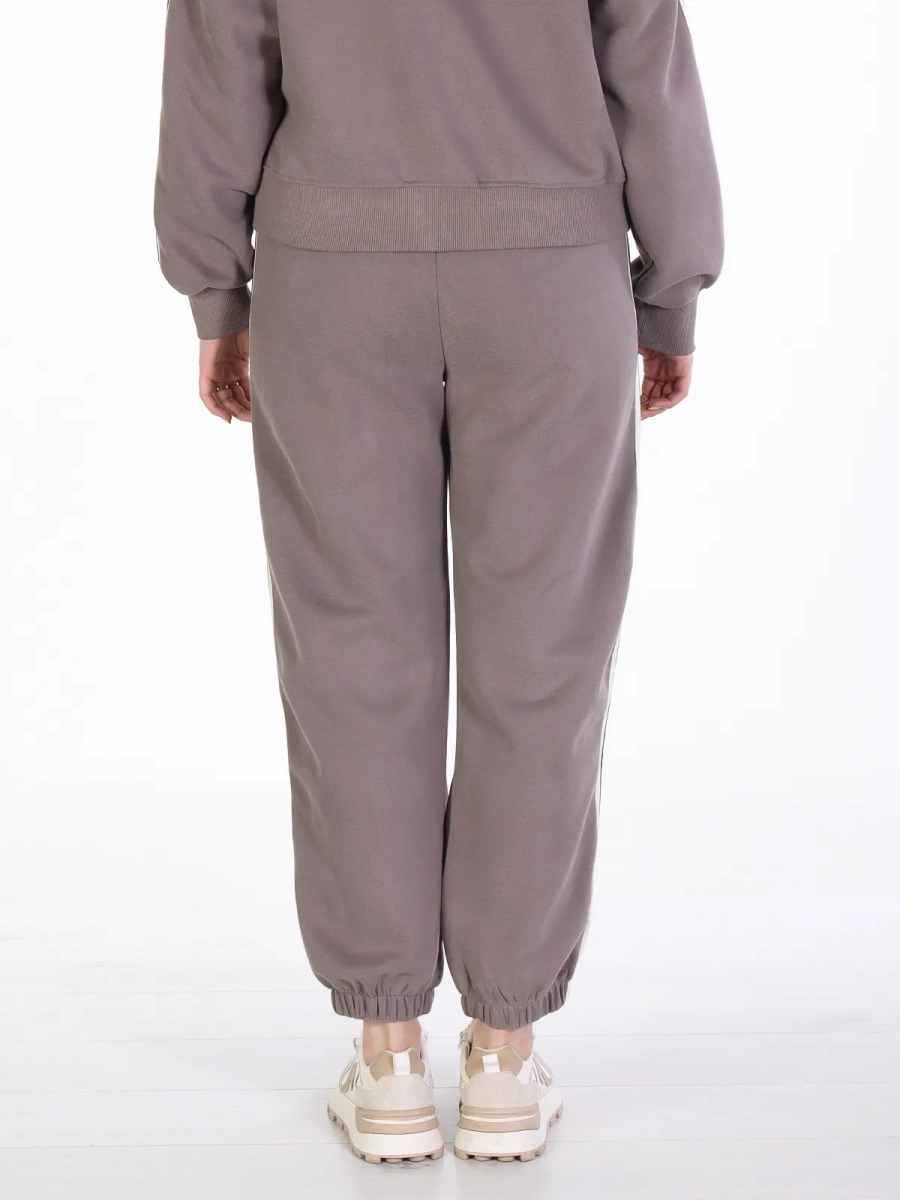 Айли / Спортивный костюм Айли / Спортивный костюм