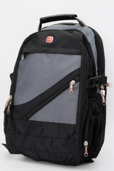 010517242758rvnxnomo1695340800-46