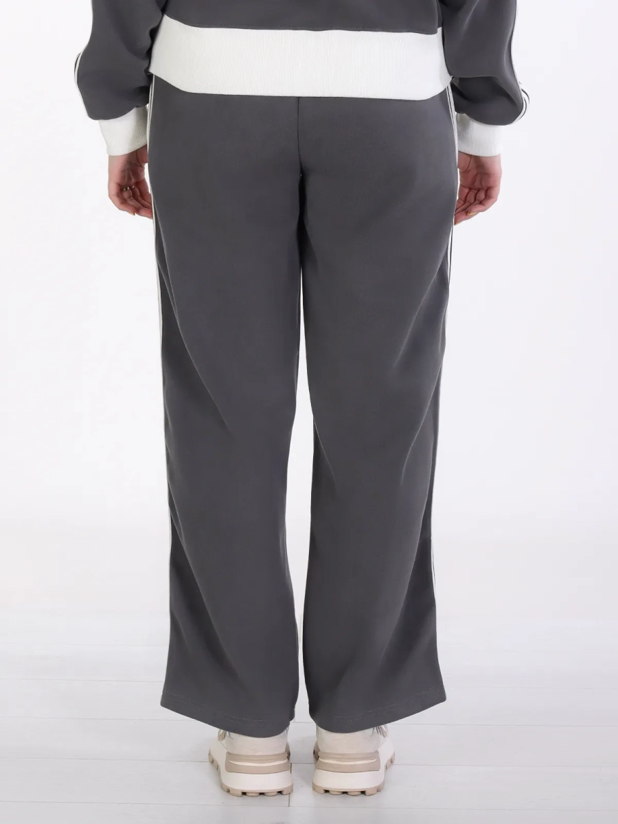 Айли / Спортивный костюм