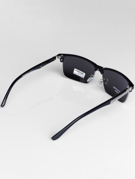 Naulice / Очки солнцезащитные