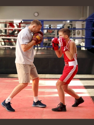 Insane / Перчатки боксерские MARS, ПУ, красный, 4 oz