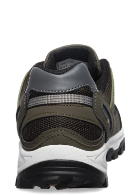 Escan / Кроссовки