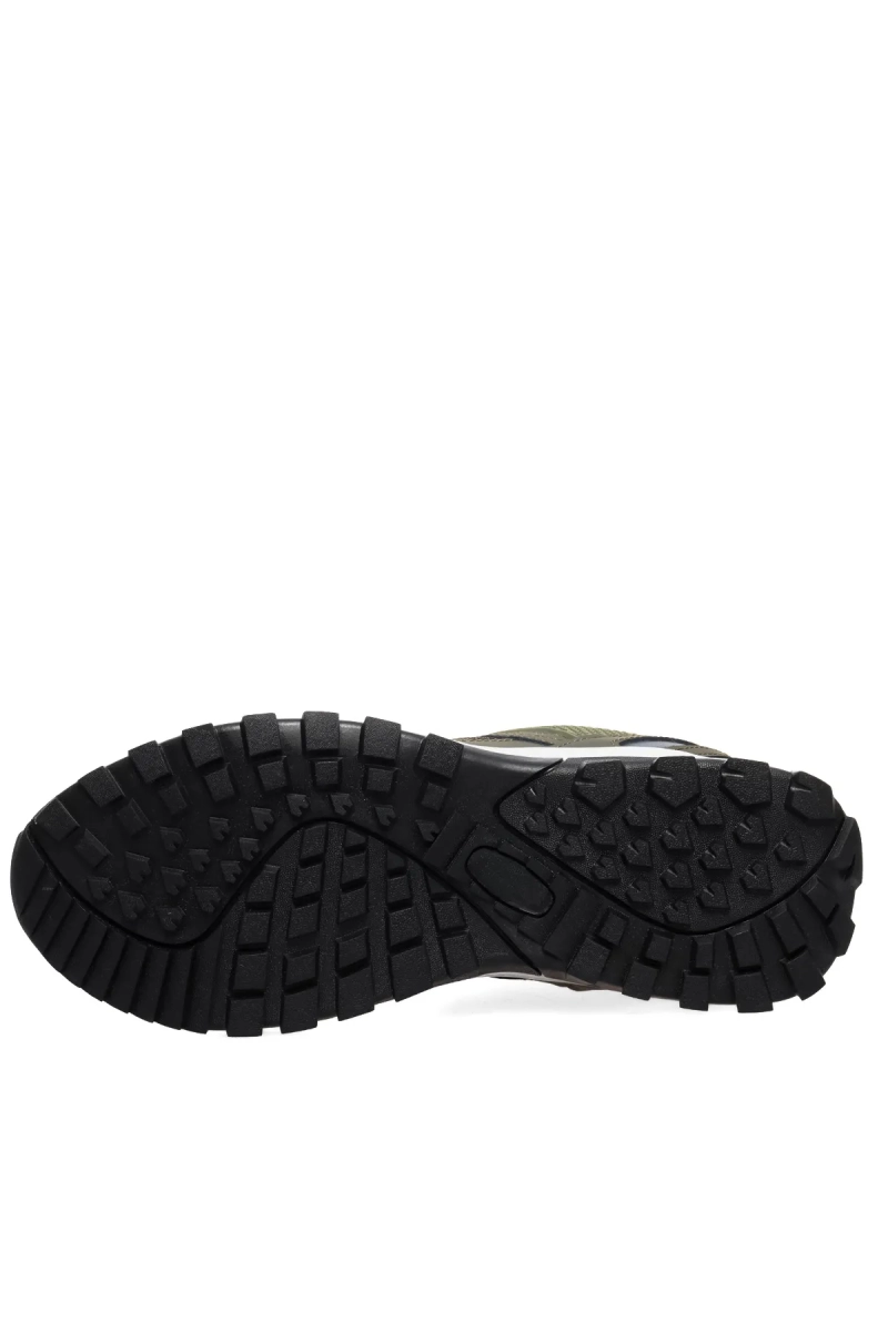 Escan / Кроссовки