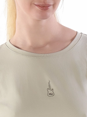 Футболка (051541048419htgxlbax1748952784-17.jpg)