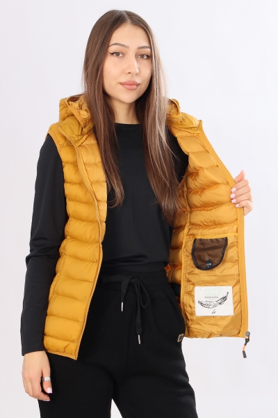 Sport & Moda / Жилет утепленный 2688