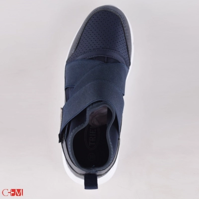 Trien / Кроссовки