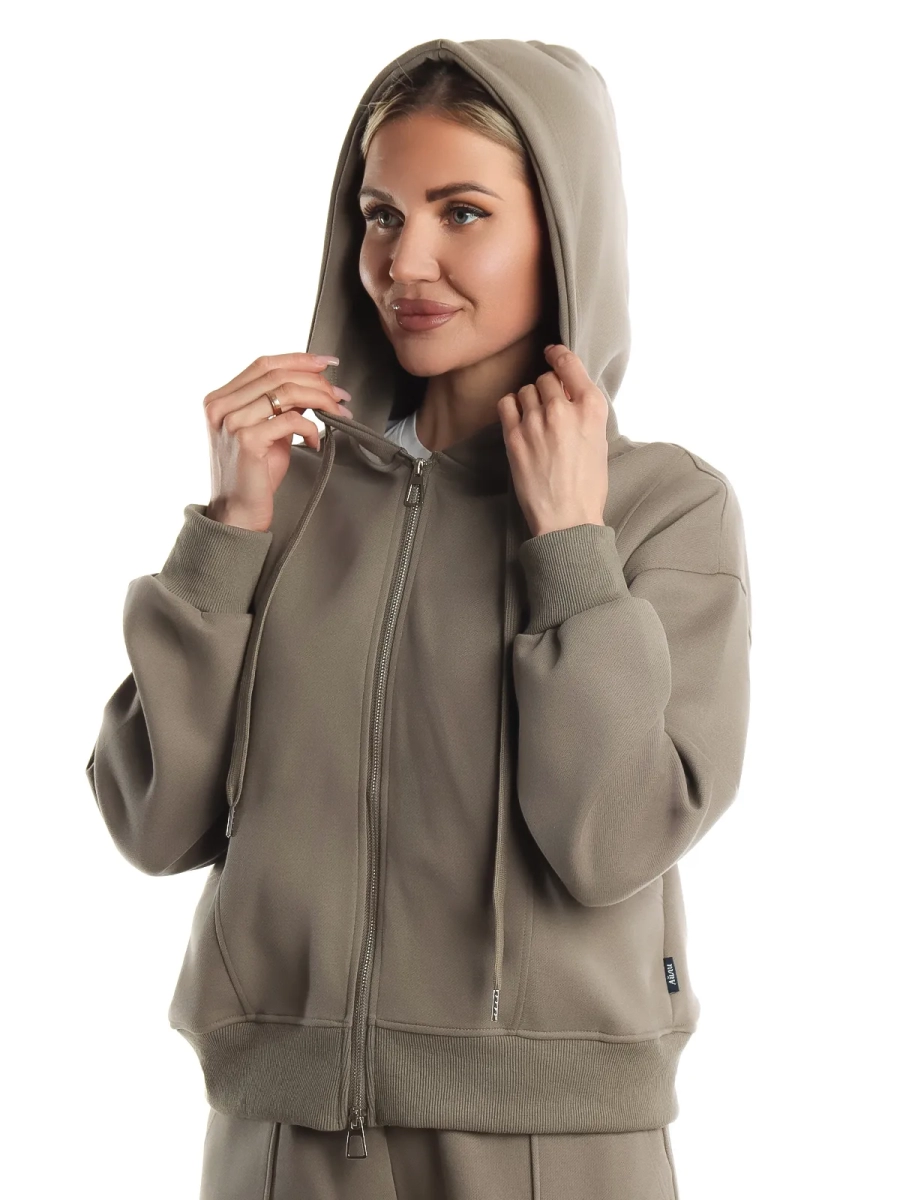 Айли / Спортивный костюм