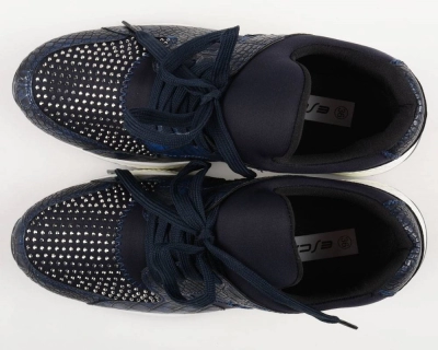 Escan / Кроссовки