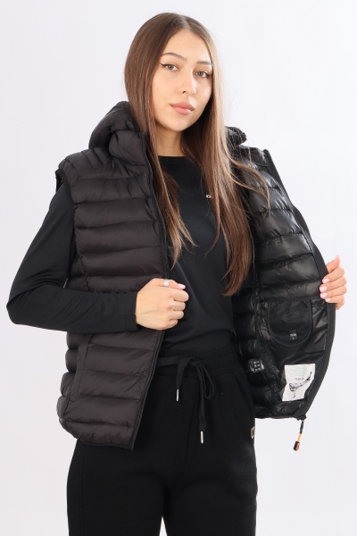 Sport & Moda / Жилет утепленный