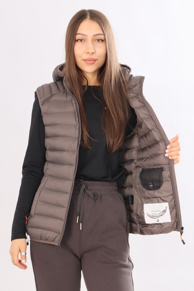 Sport & Moda / Жилет утепленный 2688