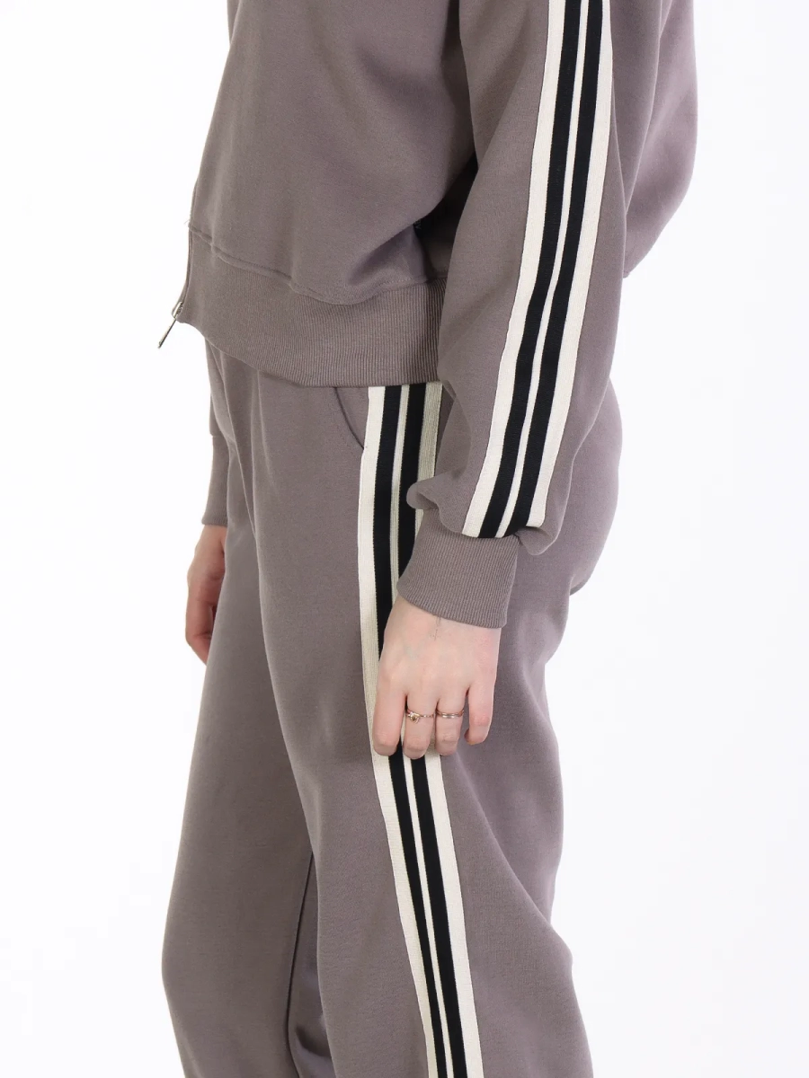 Айли / Спортивный костюм Айли / Спортивный костюм