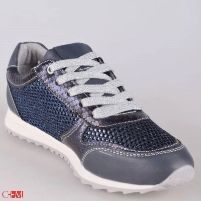 Spur / Кроссовки