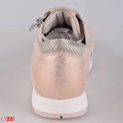 Spur / Кроссовки