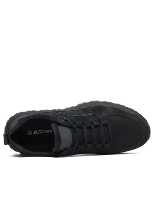 Escan / Кроссовки