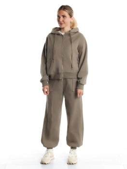 Айли / Спортивный костюм