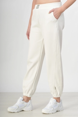 021003929283yyajpvgu1695168000-18