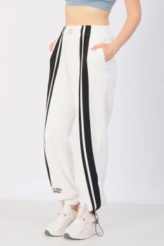 021149837369stecmitk1694390400-70