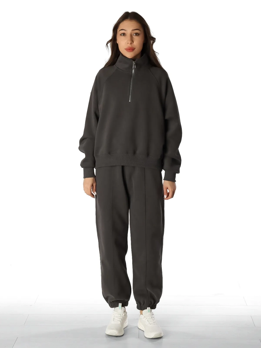 Айли / Спортивный костюм