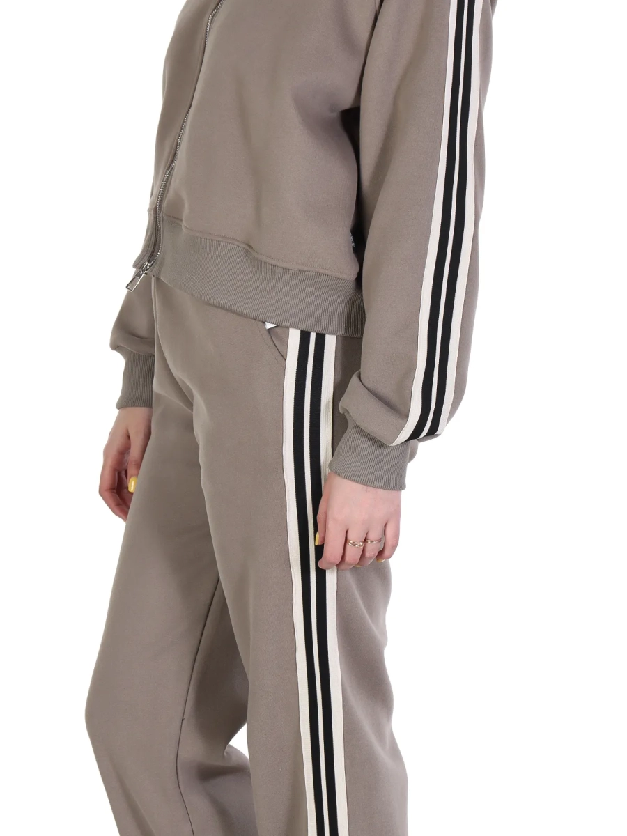 Айли / Спортивный костюм