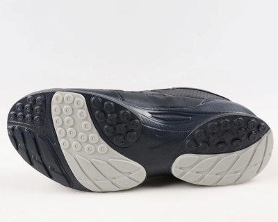 Escan / Кроссовки