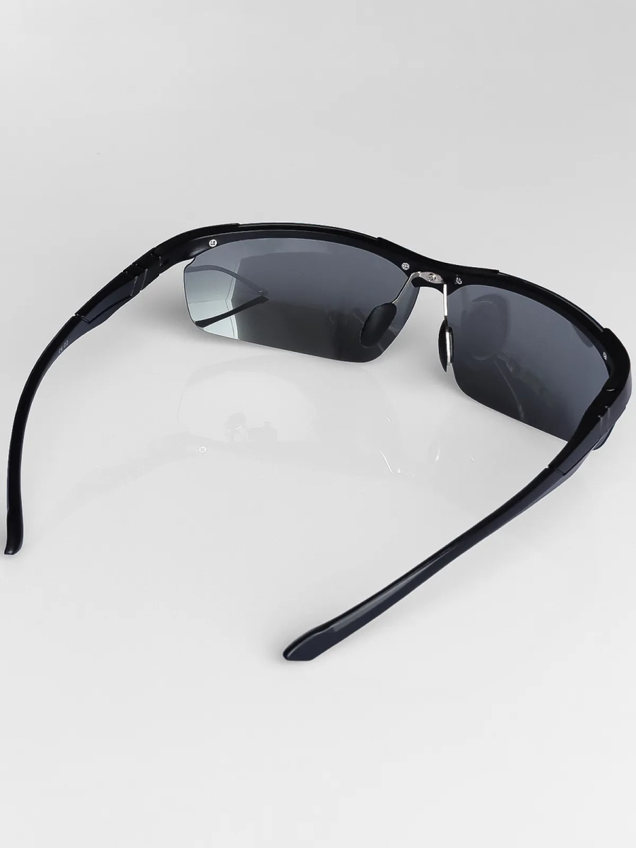 Naulice / Очки солнцезащитные