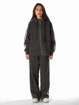 Айли / Спортивный костюм