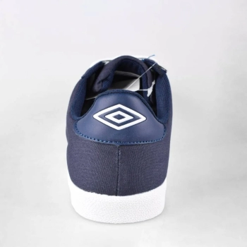 Umbro / Кроссовки Otono