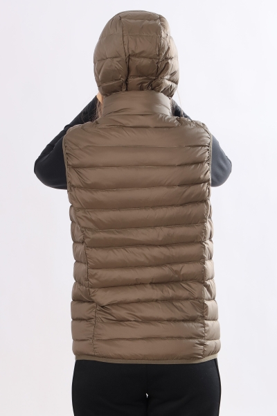 Sport & Moda / Жилет утепленный 2688