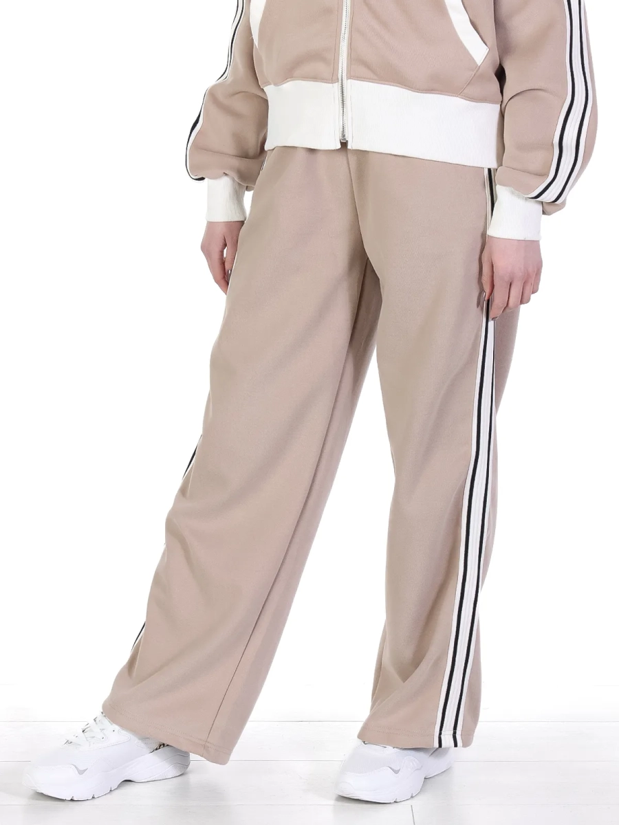 Айли / Спортивный костюм Айли / Спортивный костюм